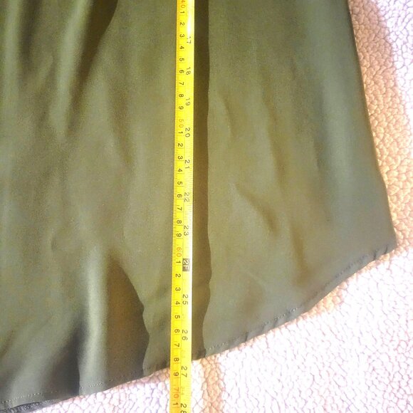 Women's Green Loose Neck Lace Trim Sleeveless Blouse - Size M/L - Picture 9 of 9